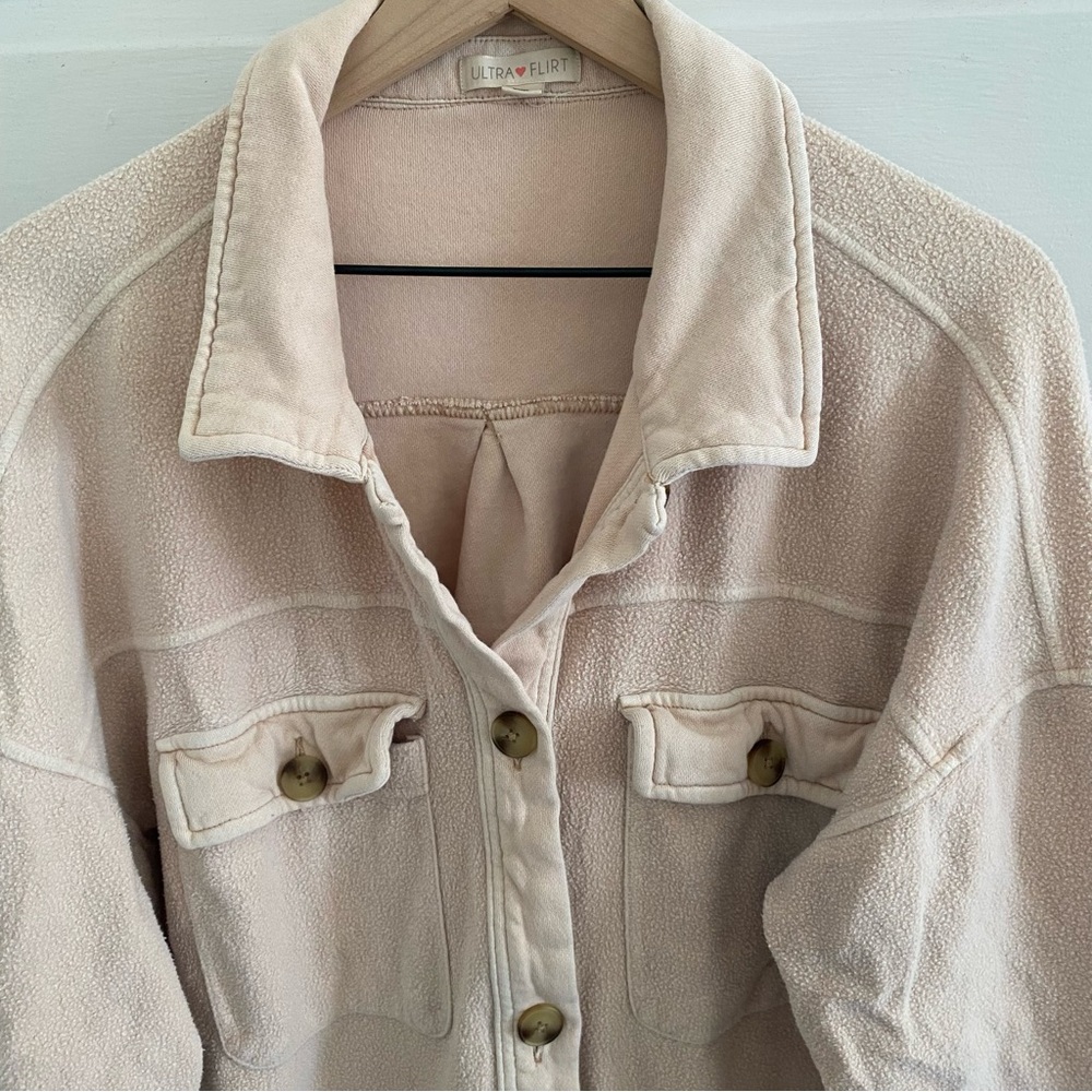 ultra flirt light pink medium weight oversized button up shirt size 2x - Picture 3 of 7